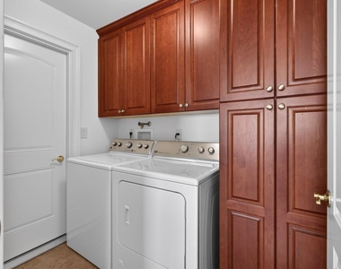 702 Equestrian Way - Photo Thumbnail 31