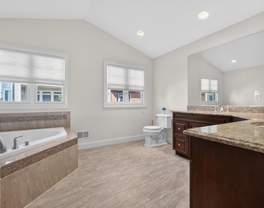 702 Equestrian Way - Photo Thumbnail 21