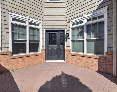 702 Equestrian Way - Photo Thumbnail 6