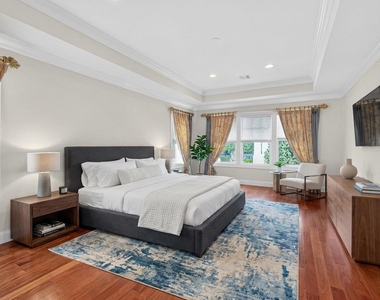 702 Equestrian Way - Photo Thumbnail 19