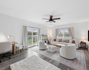 97 Grant Drive - Photo Thumbnail 8