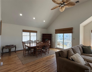 227 W Pine Street - Photo Thumbnail 1