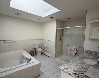 227 W Pine Street - Photo Thumbnail 15