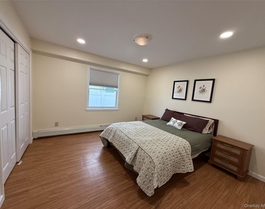 227 W Pine Street - Photo Thumbnail 9