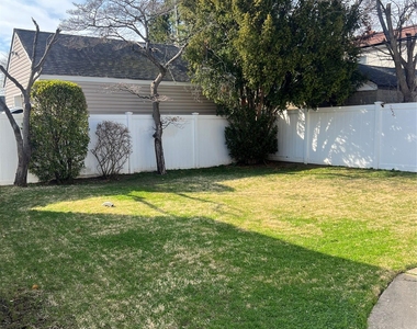 1016 Oaks Drive - Photo Thumbnail 16