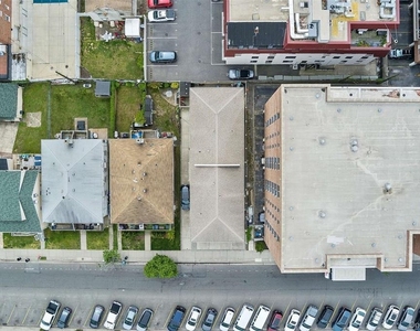 434 E Broadway - Photo Thumbnail 10