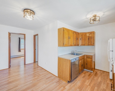 456 15th Street - Photo Thumbnail 3