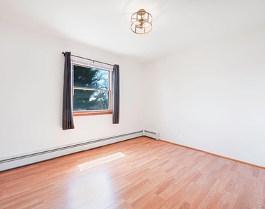 456 15th Street - Photo Thumbnail 8