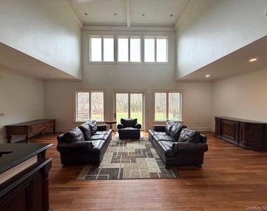 180 Stone Hill Road - Photo Thumbnail 4