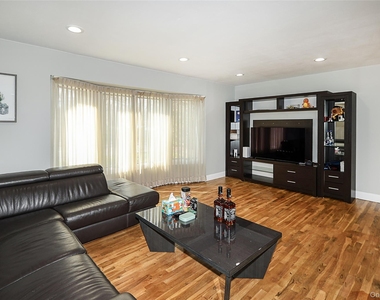 11 Otsego Avenue - Photo Thumbnail 3