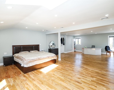 11 Otsego Avenue - Photo Thumbnail 15