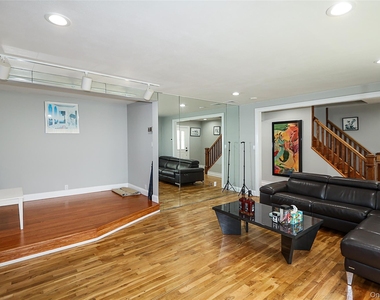 11 Otsego Avenue - Photo Thumbnail 4