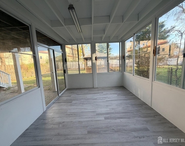 2460 Woodbridge Avenue - Photo Thumbnail 26