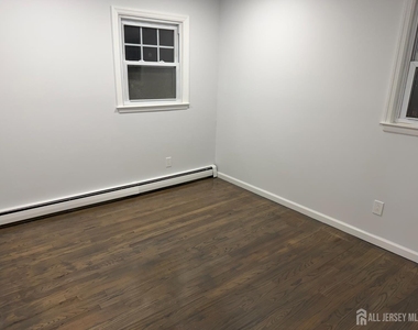 2460 Woodbridge Avenue - Photo Thumbnail 24