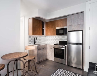 2033 1st Avenue - Photo Thumbnail 5