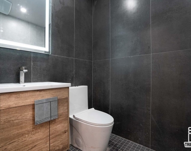 1493 Dekalb Avenue - Photo Thumbnail 4