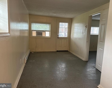 434 Kent Street N - Photo Thumbnail 1