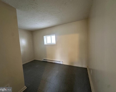 434 Kent Street N - Photo Thumbnail 5