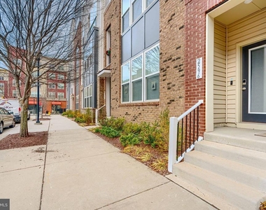 2596 Neabsco Common Place - Photo Thumbnail 2