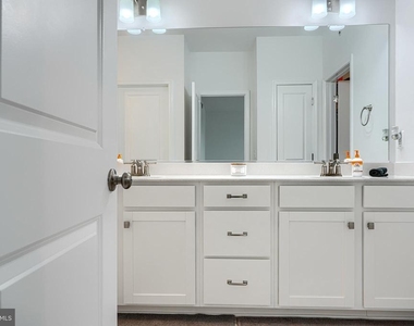 2596 Neabsco Common Place - Photo Thumbnail 52