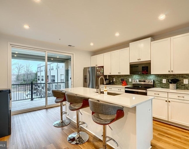 2596 Neabsco Common Place - Photo Thumbnail 21