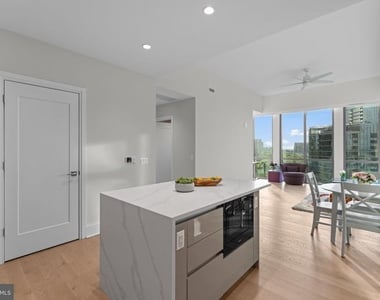 7887 Jones Branch Drive - Photo Thumbnail 16