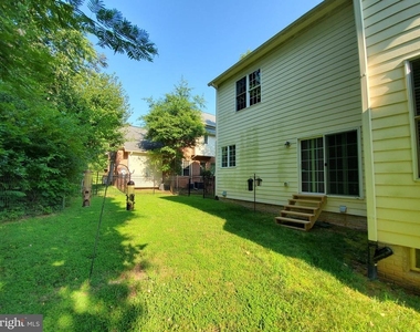 3301 Buckley Street - Photo Thumbnail 8