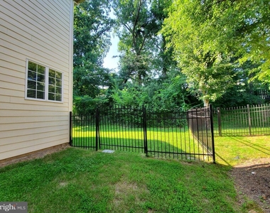 3301 Buckley Street - Photo Thumbnail 6