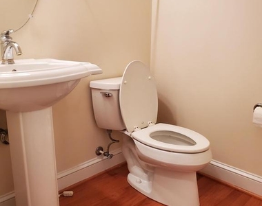 3301 Buckley Street - Photo Thumbnail 15