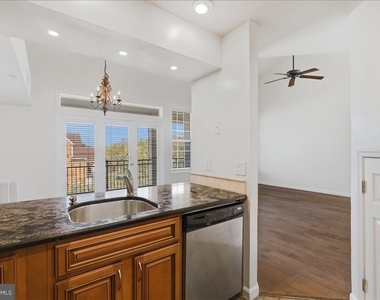 1304 Garden Wall Circle - Photo Thumbnail 8