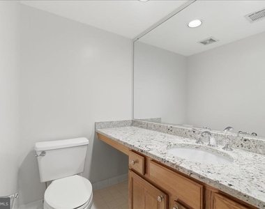 1304 Garden Wall Circle - Photo Thumbnail 9