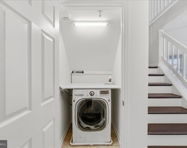 1304 Garden Wall Circle - Photo Thumbnail 15