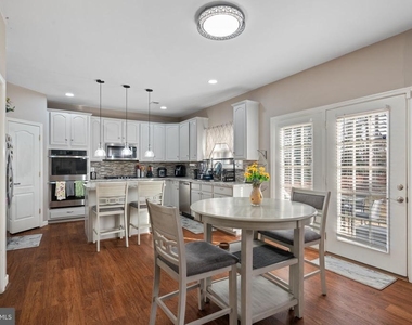 523 Windermere Drive - Photo Thumbnail 6