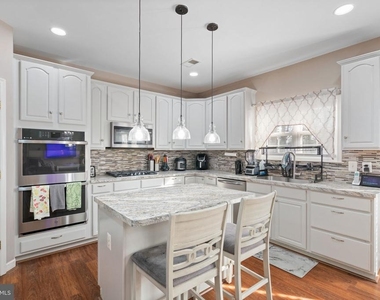 523 Windermere Drive - Photo Thumbnail 4