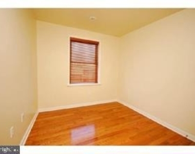 1710 W Girard Avenue - Photo Thumbnail 17