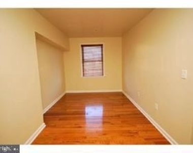 1710 W Girard Avenue - Photo Thumbnail 16
