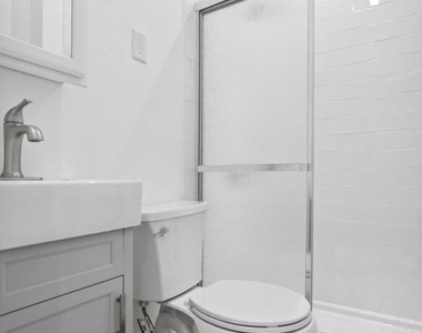 2205 S 20th Street - Photo Thumbnail 6