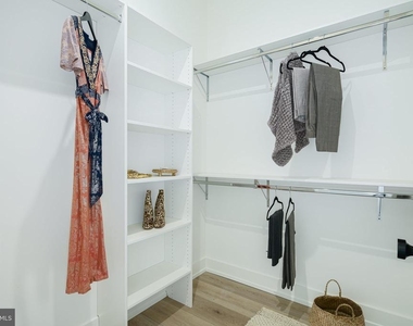 5013 Springfield Avenue - Photo Thumbnail 8