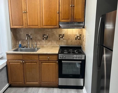 2666 Bridge Street - Photo Thumbnail 10