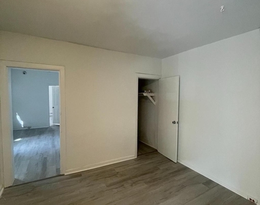 1550 Ruan Street - Photo Thumbnail 16