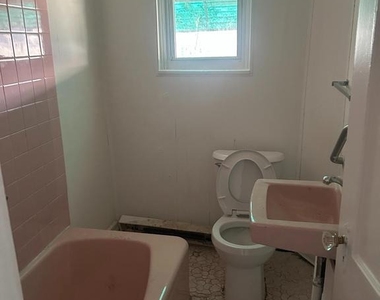 1550 Ruan Street - Photo Thumbnail 1