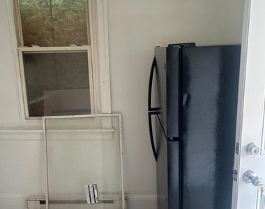 1550 Ruan Street - Photo Thumbnail 2