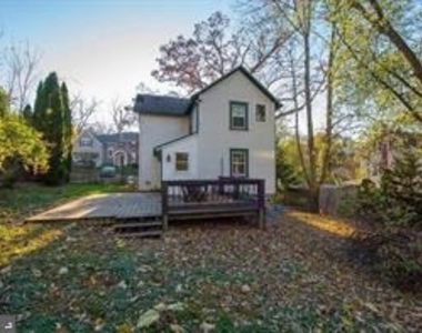 943 Fairview Avenue - Photo Thumbnail 20