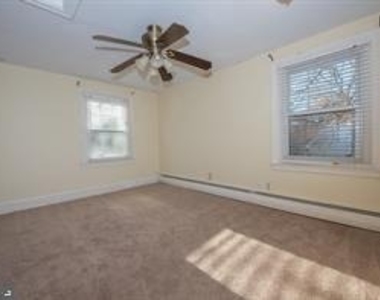 943 Fairview Avenue - Photo Thumbnail 14