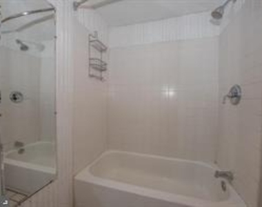943 Fairview Avenue - Photo Thumbnail 17