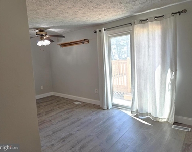 348 Barclay Street - Photo Thumbnail 10