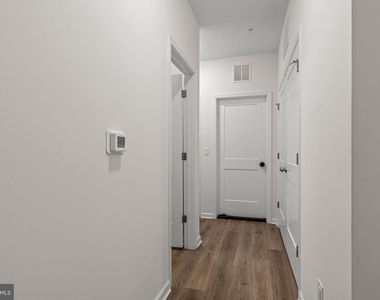 228 Park Ln - Photo Thumbnail 19