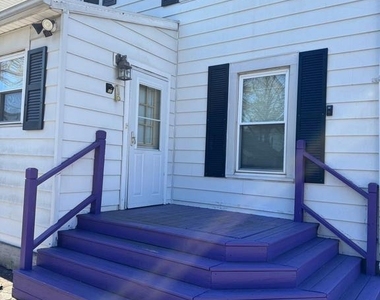 700 Schiller Avenue - Photo Thumbnail 23
