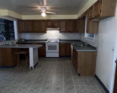 2238 S Black Horse Pike - Photo Thumbnail 4