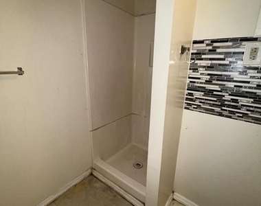 2238 S Black Horse Pike - Photo Thumbnail 18